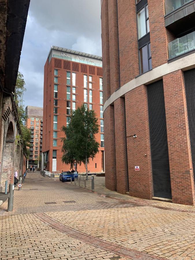 2 Bed Apartment In Granary Wharf Leeds Лидс Экстерьер фото